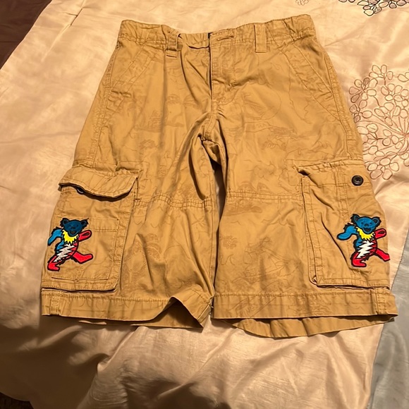 Cargo shorts with Grateful Dead bear patches - Picture 1 of 4